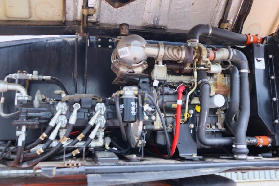 Xe nâng người hình viễn vọng kính JLG 1350SJP Diesel, 4x4 Drive And 4-Wheel Steering, 43: hình 14 Xe nâng người hình viễn vọng kính JLG 1350SJP Diesel, 4x4 Drive And 4-Wheel Steering, 43: hình 14