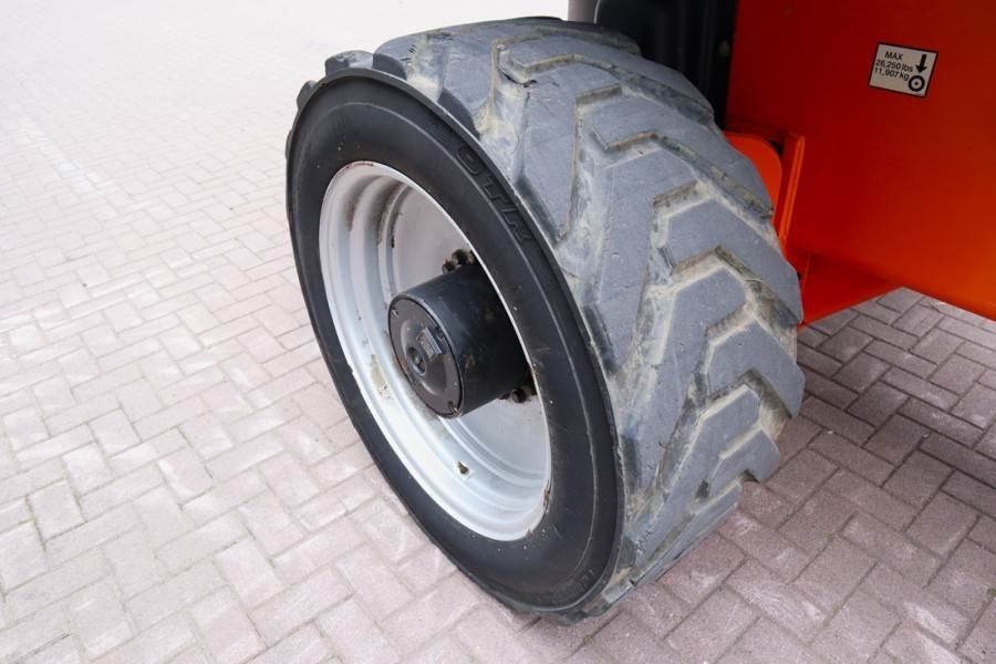 Xe nâng người hình viễn vọng kính JLG 1350SJP Diesel, 4x4 Drive And 4-Wheel Steering, 43: hình 17 Xe nâng người hình viễn vọng kính JLG 1350SJP Diesel, 4x4 Drive And 4-Wheel Steering, 43: hình 17