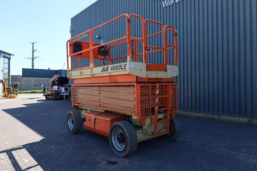 Máy nâng người hình kéo JLG 4069LE Electric, 14.2m Working Height, 360kg Capac: hình 8