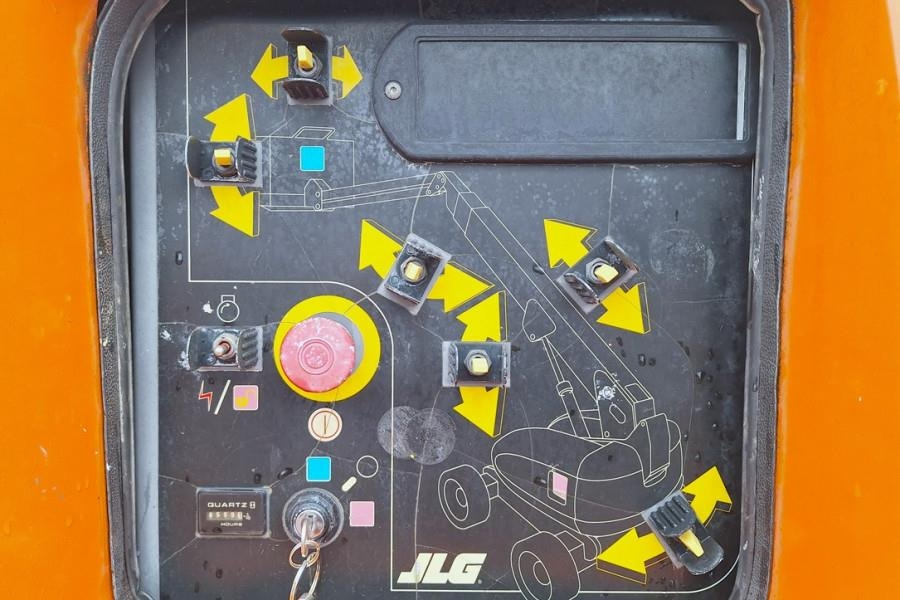 JLG 860SJ Diesel, 4x4 Drive, 28.2m Working Height, 22. - Xe nâng người nhiều khớp nối: hình 4 JLG 860SJ Diesel, 4x4 Drive, 28.2m Working Height, 22. - Xe nâng người nhiều khớp nối: hình 4