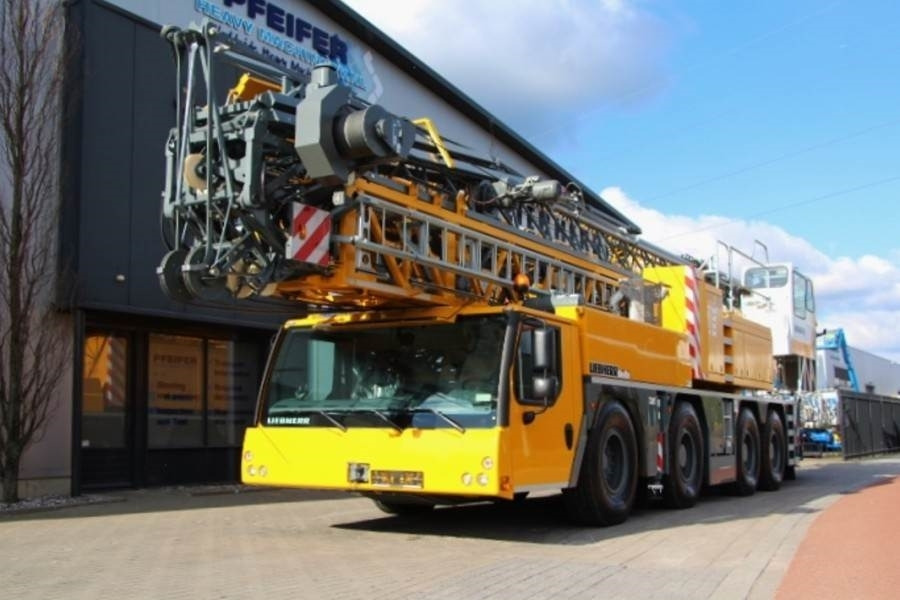 Liebherr MK88 Plus Valid Inspection, 45 m Flight, 8t Cap, P - Cần cẩu tháp: hình 1 Liebherr MK88 Plus Valid Inspection, 45 m Flight, 8t Cap, P - Cần cẩu tháp: hình 1