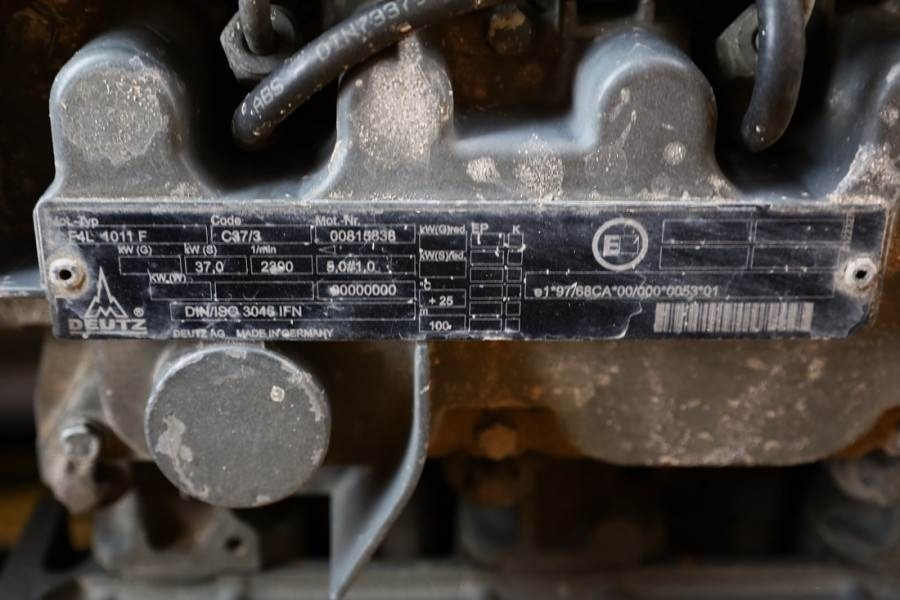 Máy nâng người hình kéo Liftlux SL210-25 D4WD S/P Diesel, Hydraulic Deck Extension: hình 14