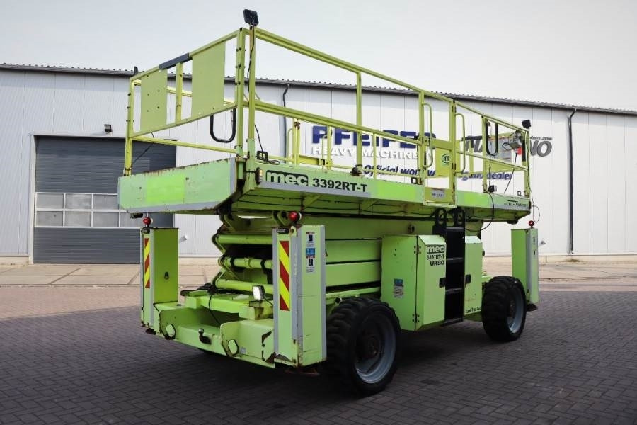 MEC 3392RT-T Diesel, 4x4 Drive, 12m Working Height, 12 - Máy nâng người hình kéo: hình 2 MEC 3392RT-T Diesel, 4x4 Drive, 12m Working Height, 12 - Máy nâng người hình kéo: hình 2