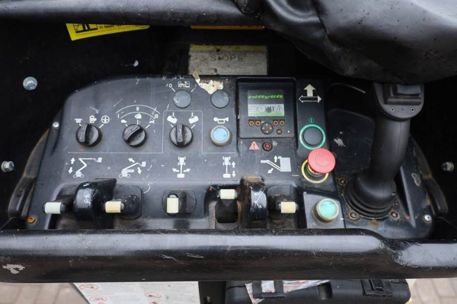 Niftylift HR17N Hybrid MK3 Hybrid Battery & Diesel, 17m Work - Xe nâng người nhiều khớp nối: hình 3 Niftylift HR17N Hybrid MK3 Hybrid Battery & Diesel, 17m Work - Xe nâng người nhiều khớp nối: hình 3