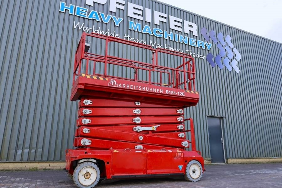 PB LIFT S151-12E Electric, 15m Working Height, 550kg - Máy nâng người hình kéo: hình 1 PB LIFT S151-12E Electric, 15m Working Height, 550kg - Máy nâng người hình kéo: hình 1