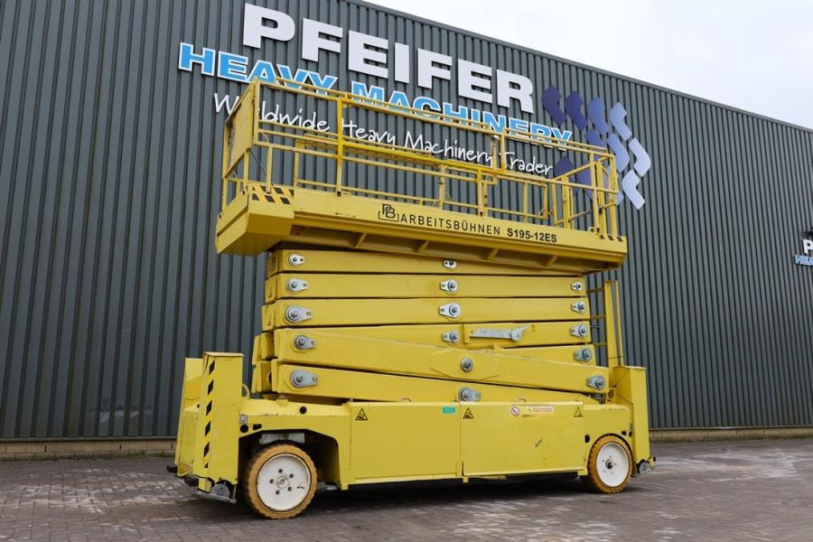 PB LIFT S195-12ES Electric, 19.6m Working Height, 700 - Máy nâng người hình kéo: hình 1 PB LIFT S195-12ES Electric, 19.6m Working Height, 700 - Máy nâng người hình kéo: hình 1