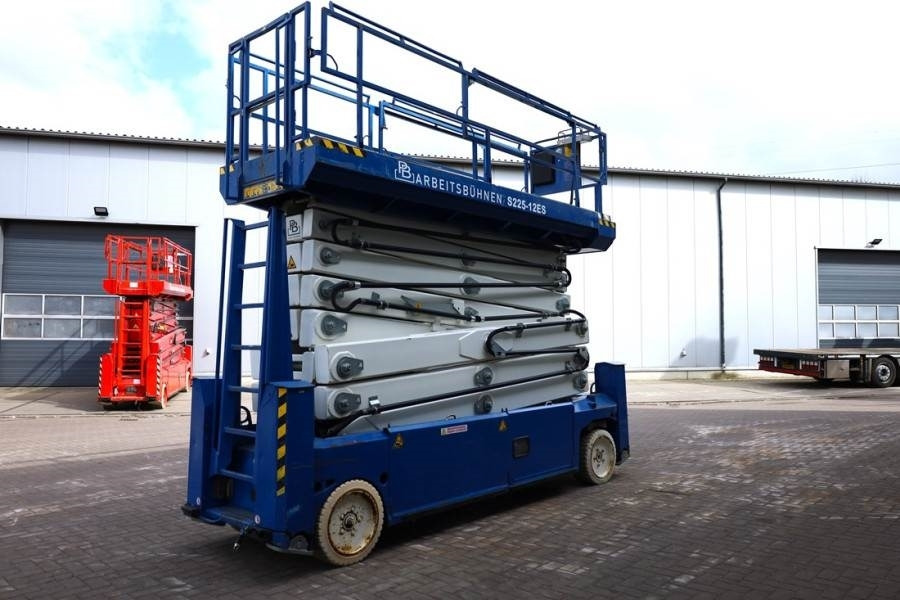 PB LIFT S225-12ES Electric, 22.5m Working Height, 450 - Máy nâng người hình kéo: hình 2 PB LIFT S225-12ES Electric, 22.5m Working Height, 450 - Máy nâng người hình kéo: hình 2