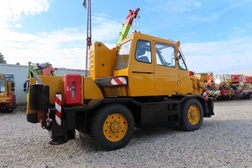 Kobelco RK 70 M2 - Cẩu bánh lốp: hình 3 Kobelco RK 70 M2 - Cẩu bánh lốp: hình 3