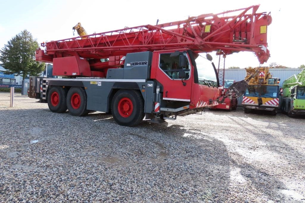 Liebherr LTM 1055-3.2 - Cần cẩu mọi địa hình: hình 2 Liebherr LTM 1055-3.2 - Cần cẩu mọi địa hình: hình 2