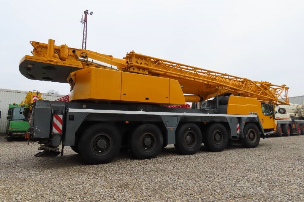 Liebherr LTM 1130-5.1 - Cần cẩu mọi địa hình: hình 3 Liebherr LTM 1130-5.1 - Cần cẩu mọi địa hình: hình 3