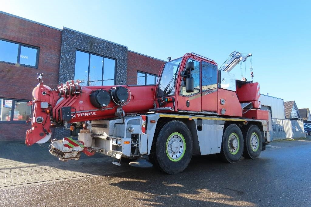 Terex Demag AC 40 City - Cần cẩu mọi địa hình: hình 1 Terex Demag AC 40 City - Cần cẩu mọi địa hình: hình 1