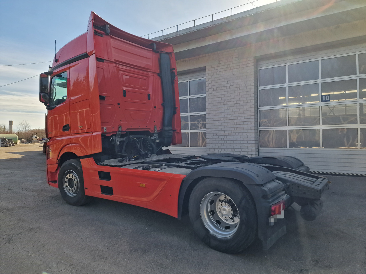 MERCEDES-BENZ 1845 Retarder Actros - Xe đầu kéo: hình 3 MERCEDES-BENZ 1845 Retarder Actros - Xe đầu kéo: hình 3