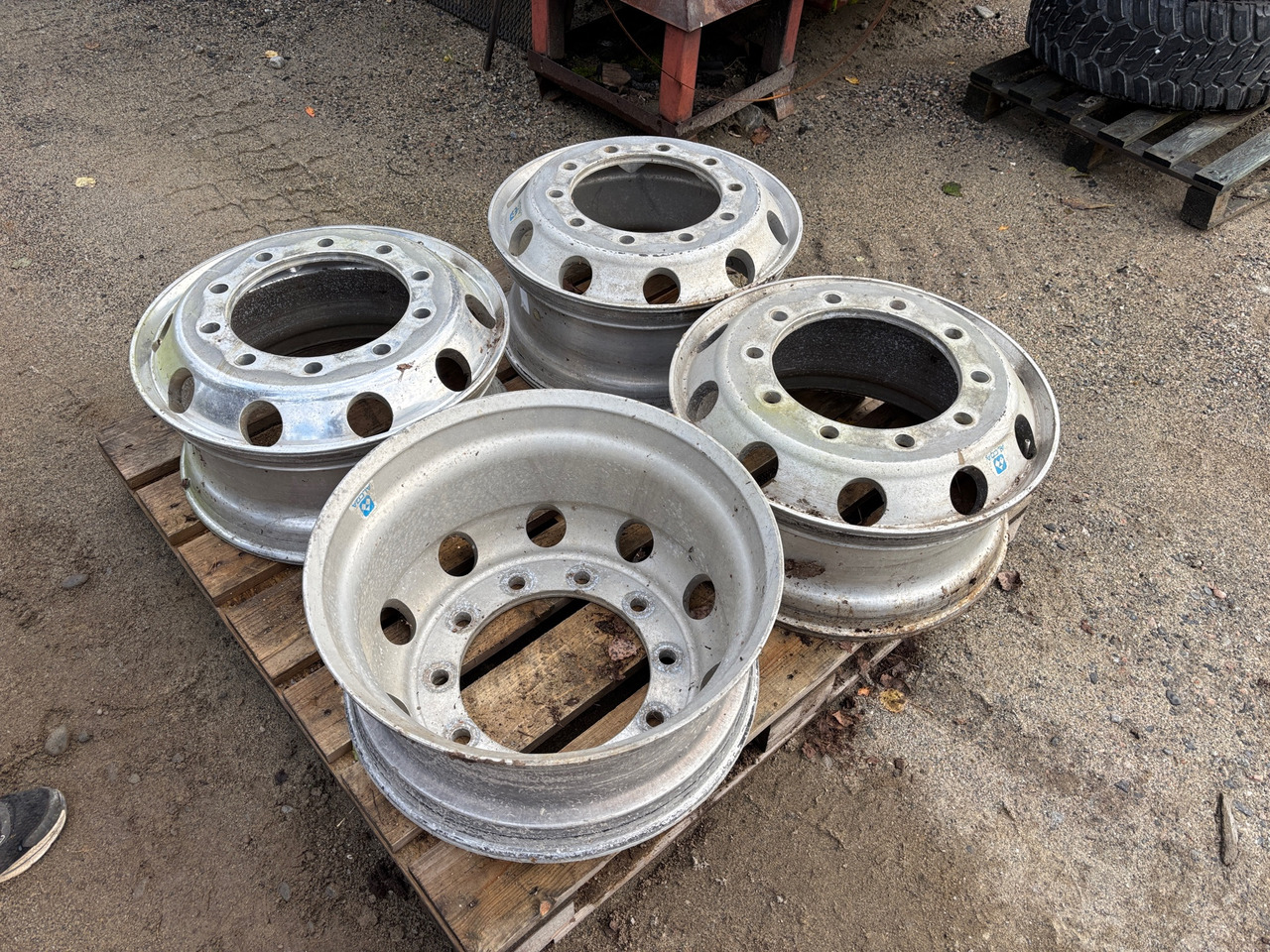 Alcoa 22.5x9.00 - Vành cho Xe tải: hình 1 Alcoa 22.5x9.00 - Vành cho Xe tải: hình 1