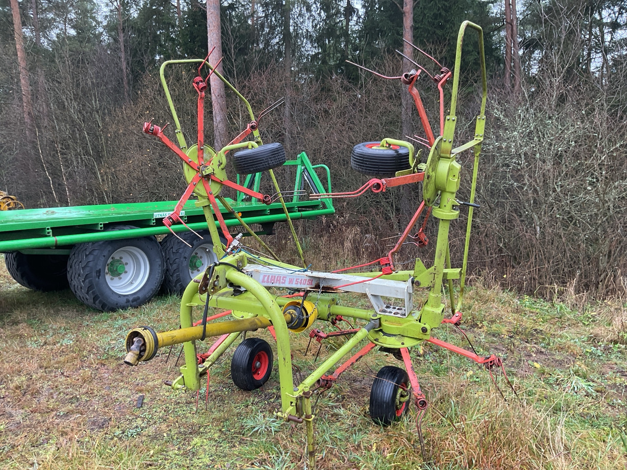 Claas W540 SL - Dàn trải/ Cào: hình 1 Claas W540 SL - Dàn trải/ Cào: hình 1