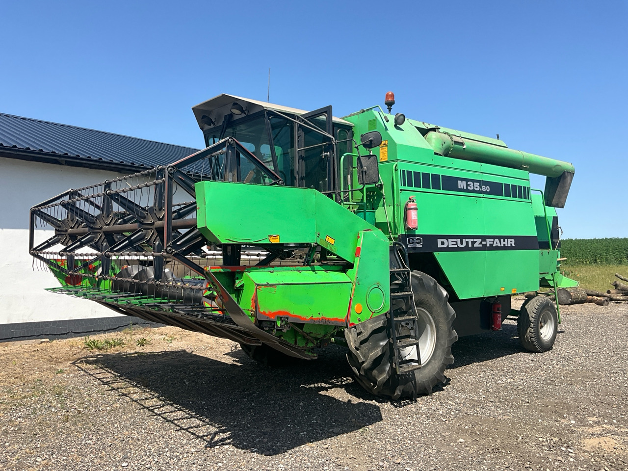 Deutz Fahr M35.80 - Máy gặt đập: hình 1 Deutz Fahr M35.80 - Máy gặt đập: hình 1