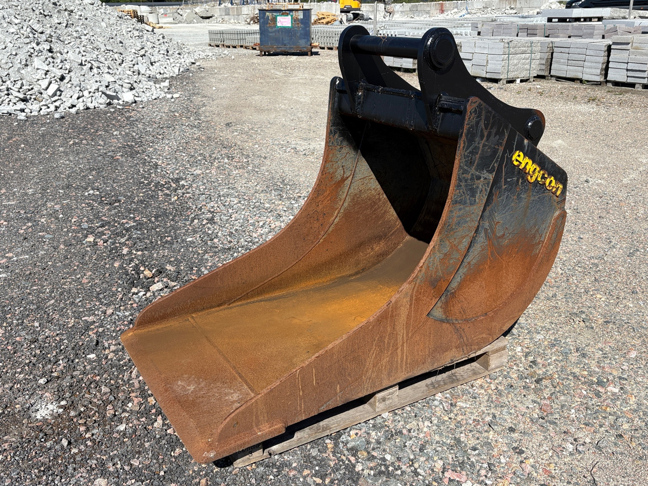 Engcon - Gầu: hình 1 Engcon - Gầu: hình 1