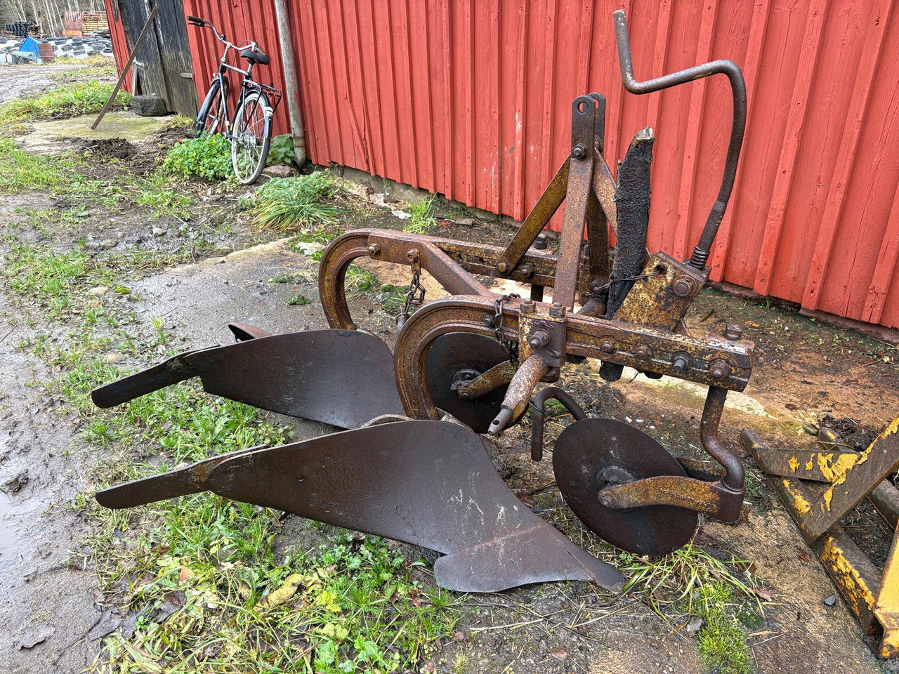 Ferguson 2-skärig - Cày: hình 1 Ferguson 2-skärig - Cày: hình 1