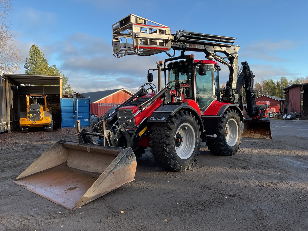 Huddig 1260C - Máy xúc trước múc sau: hình 1 Huddig 1260C - Máy xúc trước múc sau: hình 1