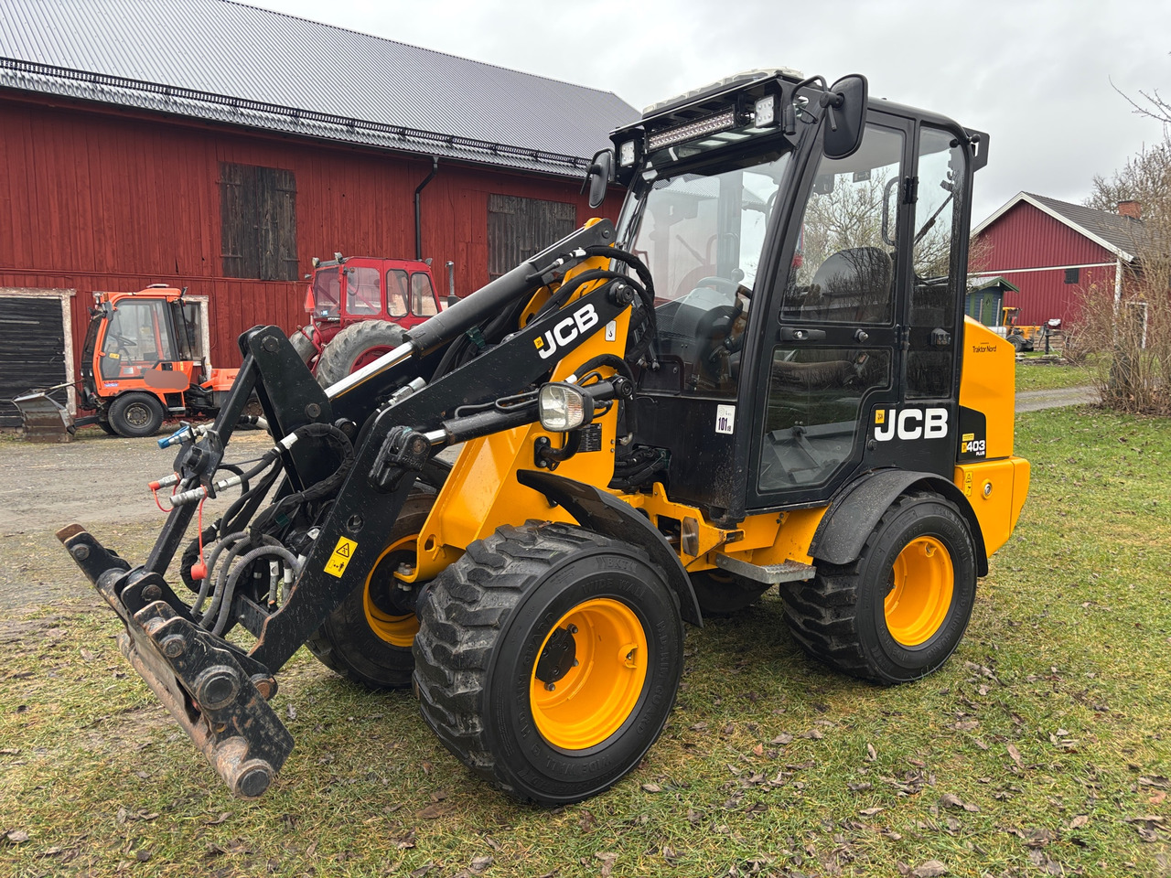 JCB 403 Plus - Máy xúc lật bánh lốp: hình 1 JCB 403 Plus - Máy xúc lật bánh lốp: hình 1