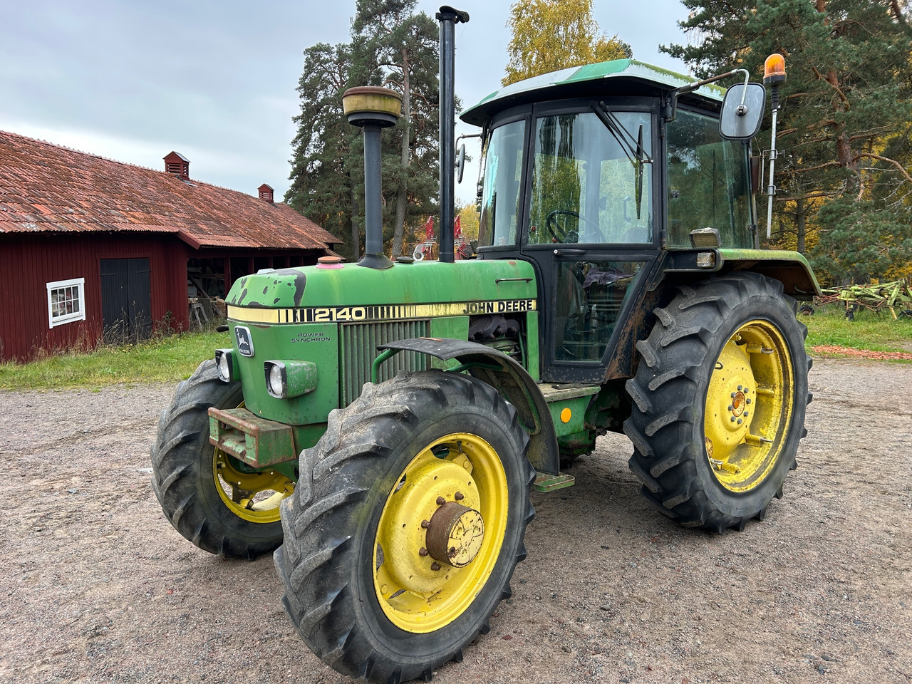 John Deere 2140 - Máy cày: hình 1 John Deere 2140 - Máy cày: hình 1