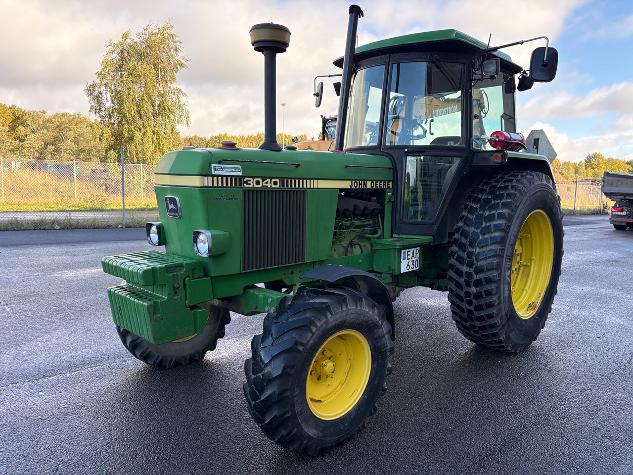 John Deere 3040 - Máy cày: hình 1 John Deere 3040 - Máy cày: hình 1