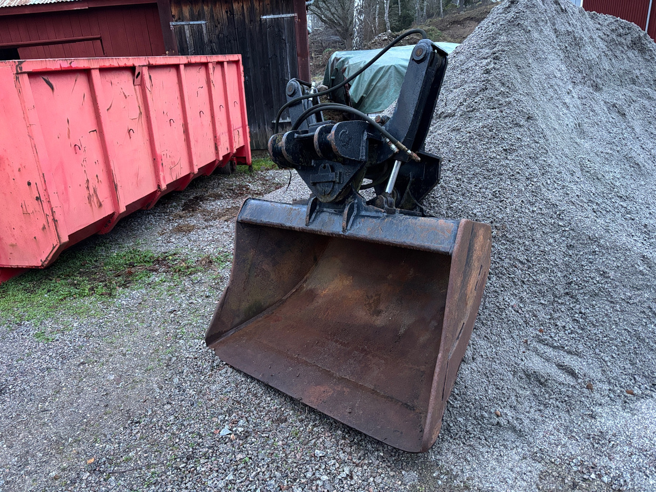 Nybro Smide 700L - Gầu: hình 1 Nybro Smide 700L - Gầu: hình 1