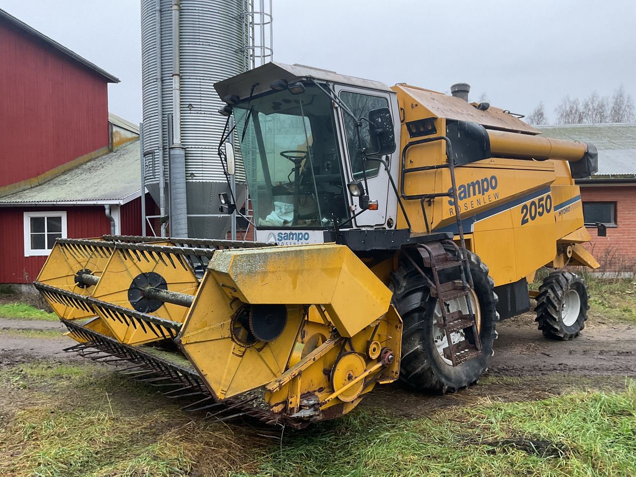 Sampo Rosenlew 2050 - Máy gặt đập: hình 1 Sampo Rosenlew 2050 - Máy gặt đập: hình 1