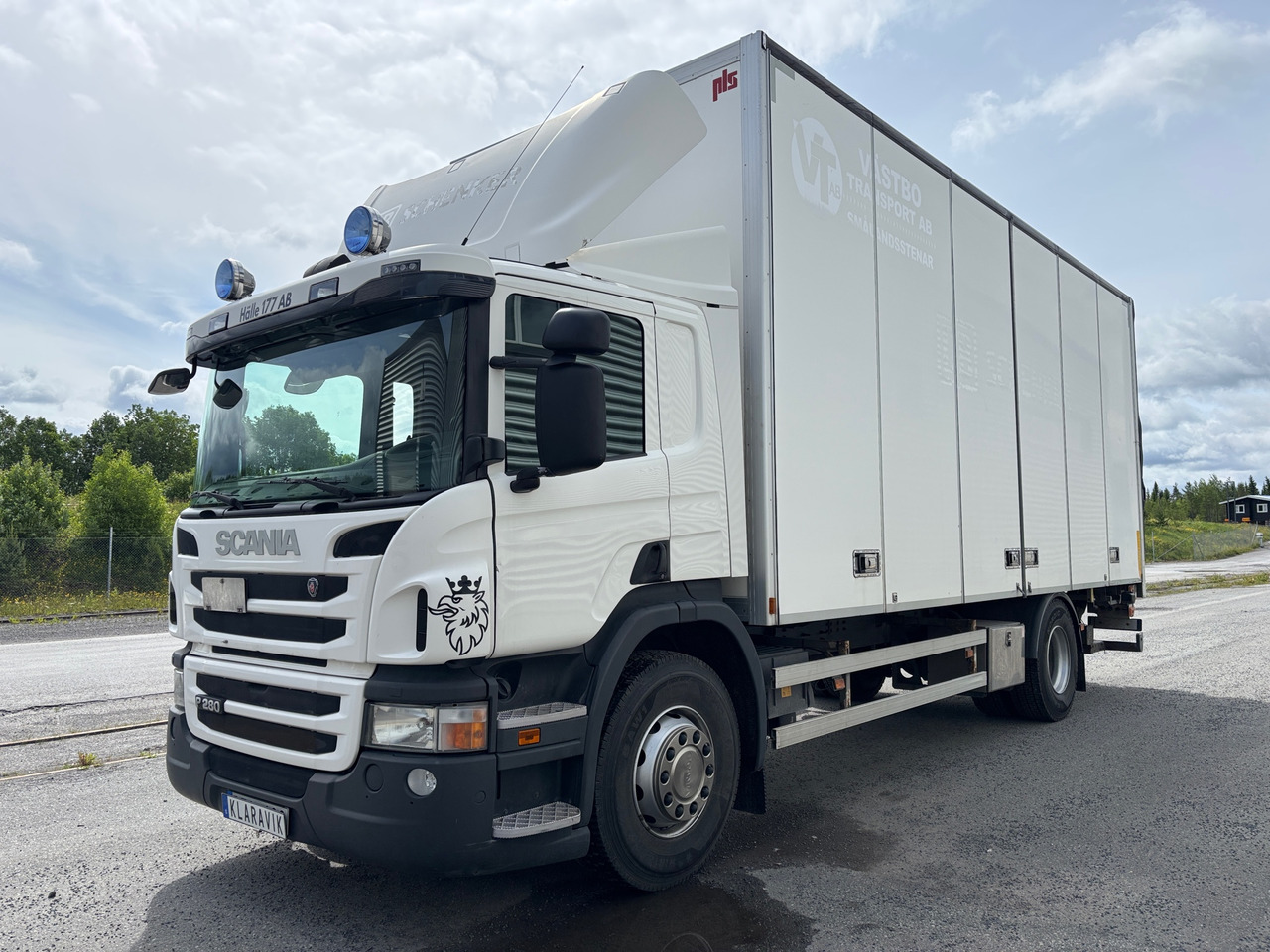 Scania P280 - Xe tải hộp: hình 1 Scania P280 - Xe tải hộp: hình 1