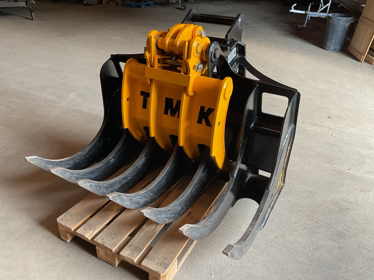 TMK Multigrab M - Trang thiết bị xây dựng: hình 1 TMK Multigrab M - Trang thiết bị xây dựng: hình 1
