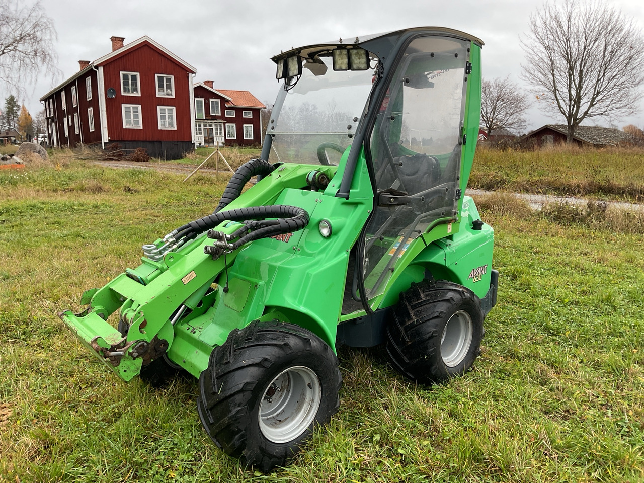 Avant 630 - Tiện ích/ Xe đặc dụng: hình 1 Avant 630 - Tiện ích/ Xe đặc dụng: hình 1