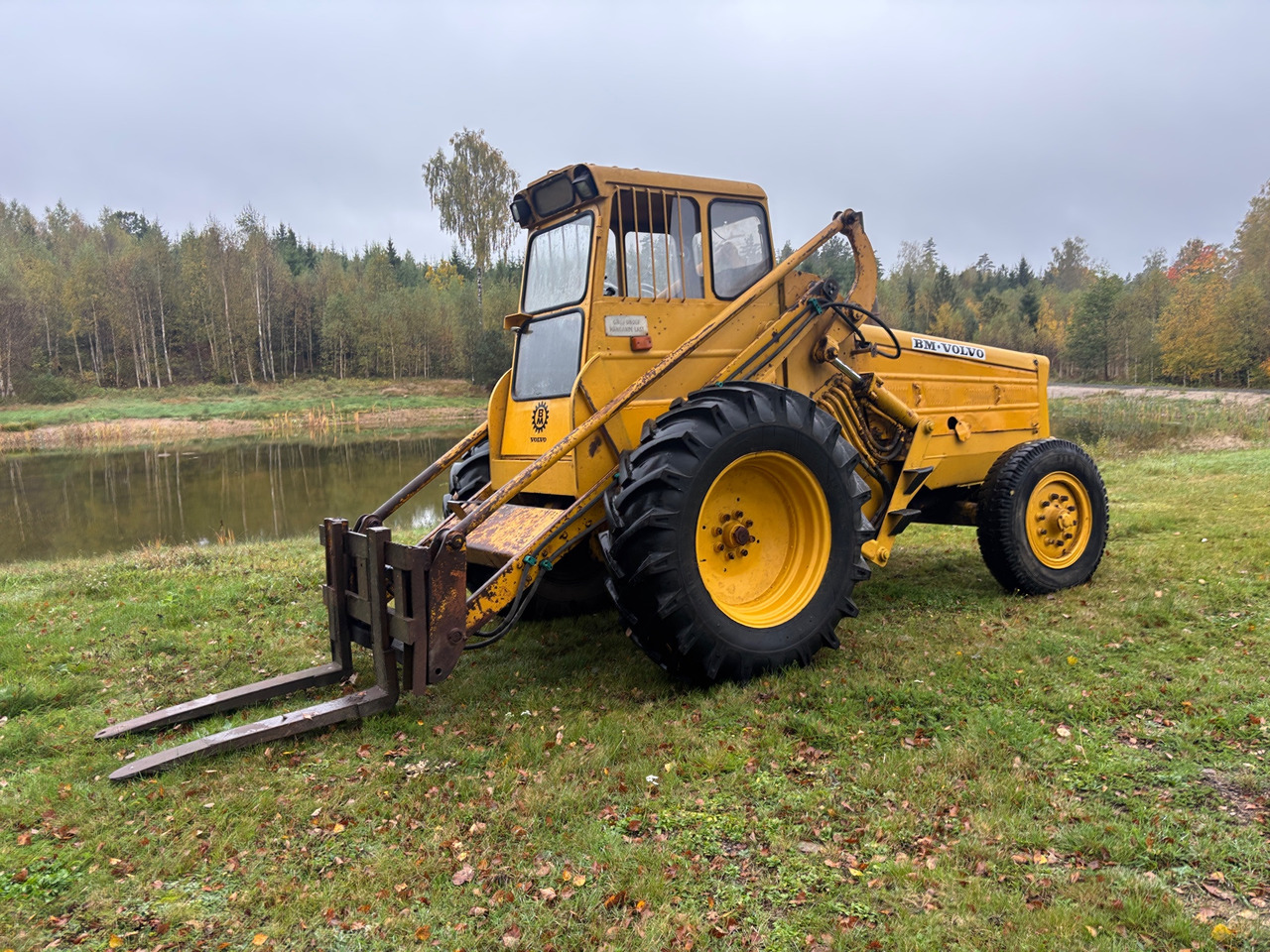 Volvo BM LM 218 TD - Máy xúc lật bánh lốp: hình 1 Volvo BM LM 218 TD - Máy xúc lật bánh lốp: hình 1