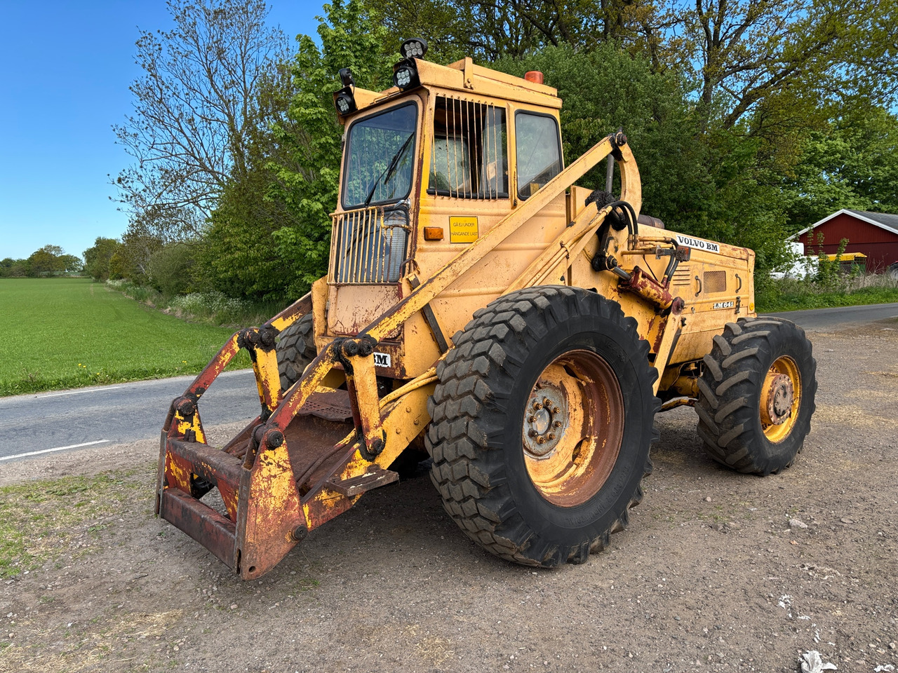 Volvo BM LM 641 - Máy xúc lật bánh lốp: hình 1 Volvo BM LM 641 - Máy xúc lật bánh lốp: hình 1