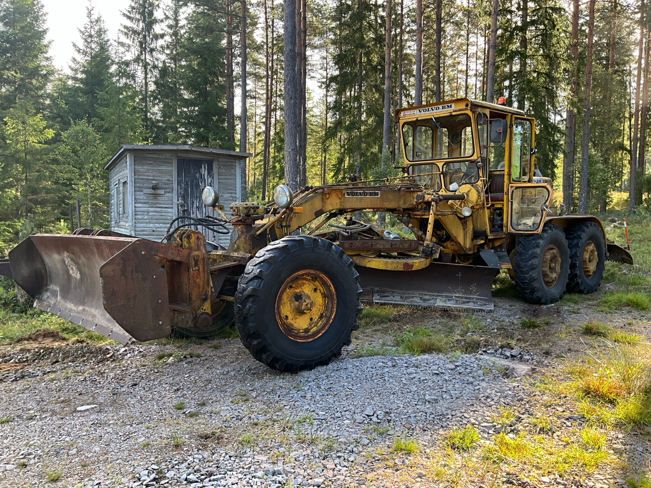 Volvo BM VHK 312 - Máy san: hình 1 Volvo BM VHK 312 - Máy san: hình 1