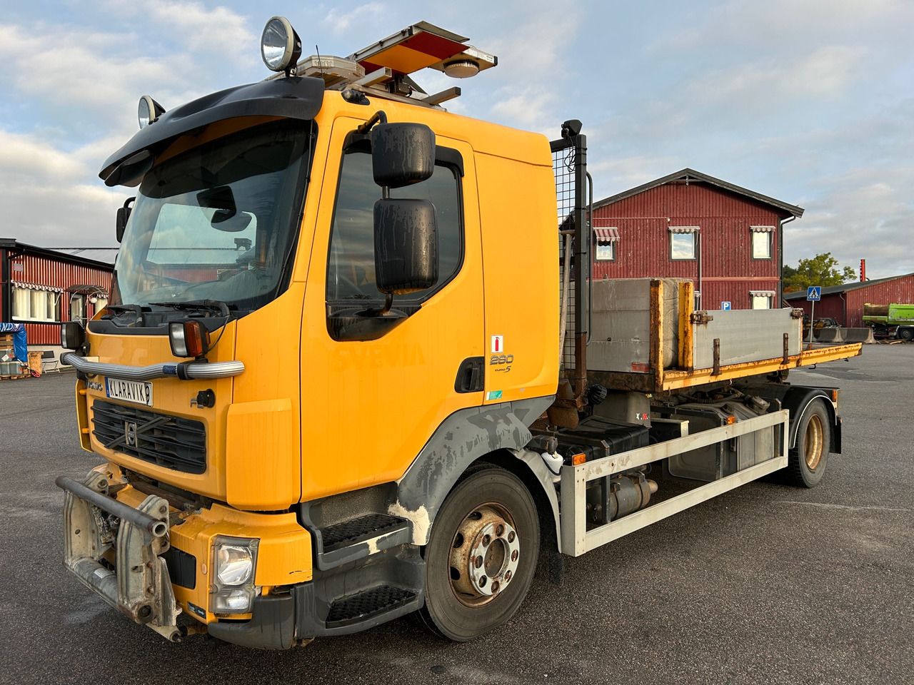 Volvo FL 280 - Xe tải nâng móc: hình 1 Volvo FL 280 - Xe tải nâng móc: hình 1