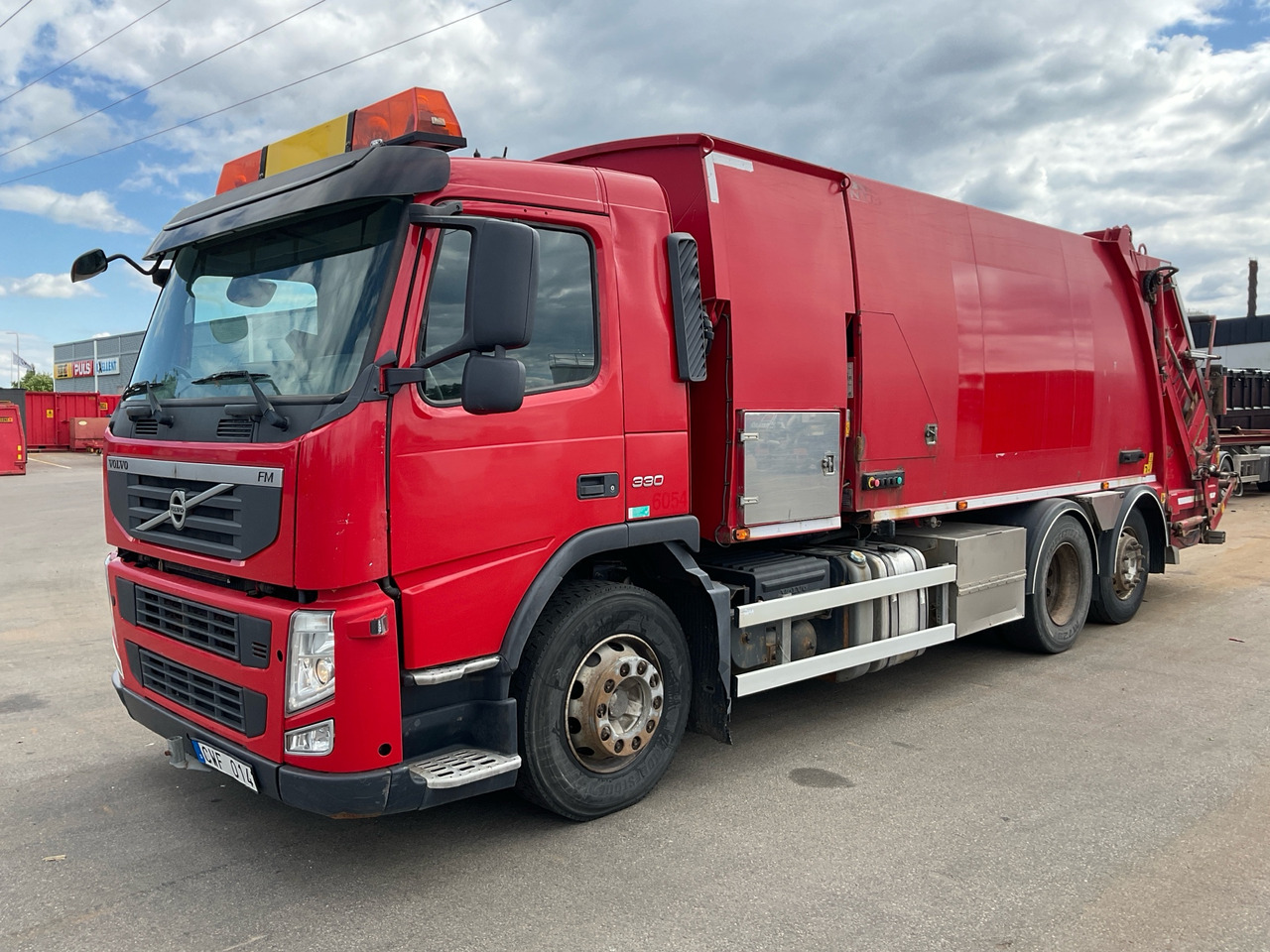 Volvo FM 330 - Xe tải chở rác: hình 1 Volvo FM 330 - Xe tải chở rác: hình 1
