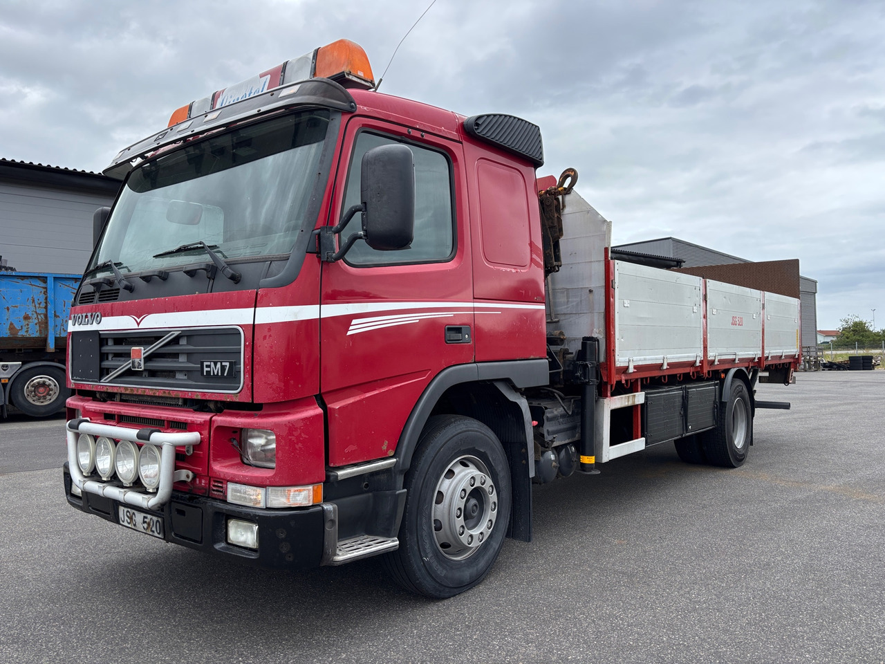 Volvo FM7 - Xe cẩu tự hành: hình 1 Volvo FM7 - Xe cẩu tự hành: hình 1