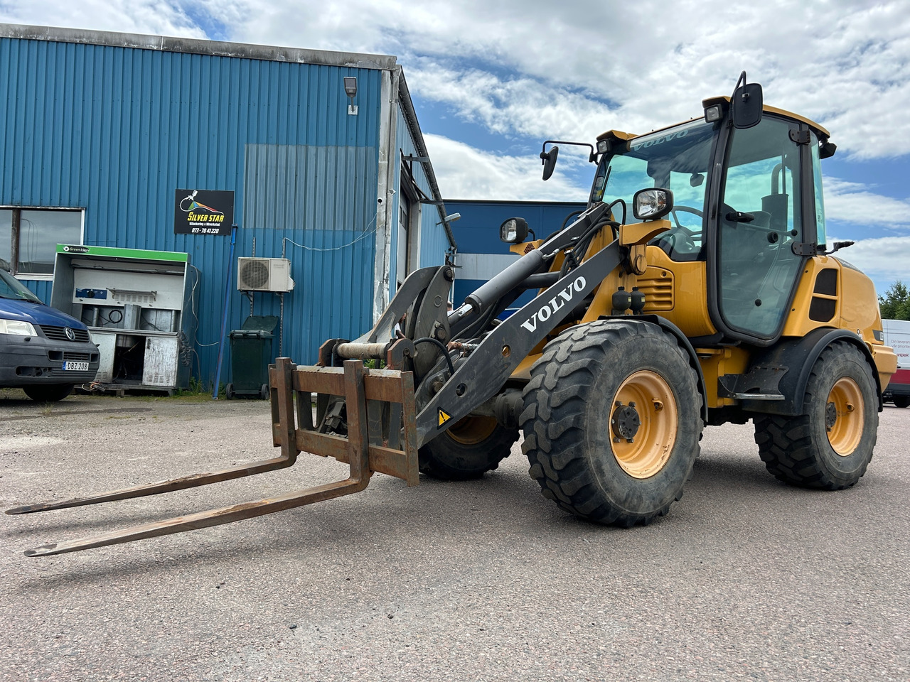 Volvo L25F - Máy xúc lật bánh lốp: hình 1 Volvo L25F - Máy xúc lật bánh lốp: hình 1
