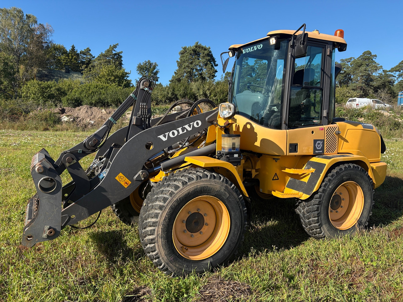 Volvo L35GT - Máy xúc lật bánh lốp: hình 1 Volvo L35GT - Máy xúc lật bánh lốp: hình 1