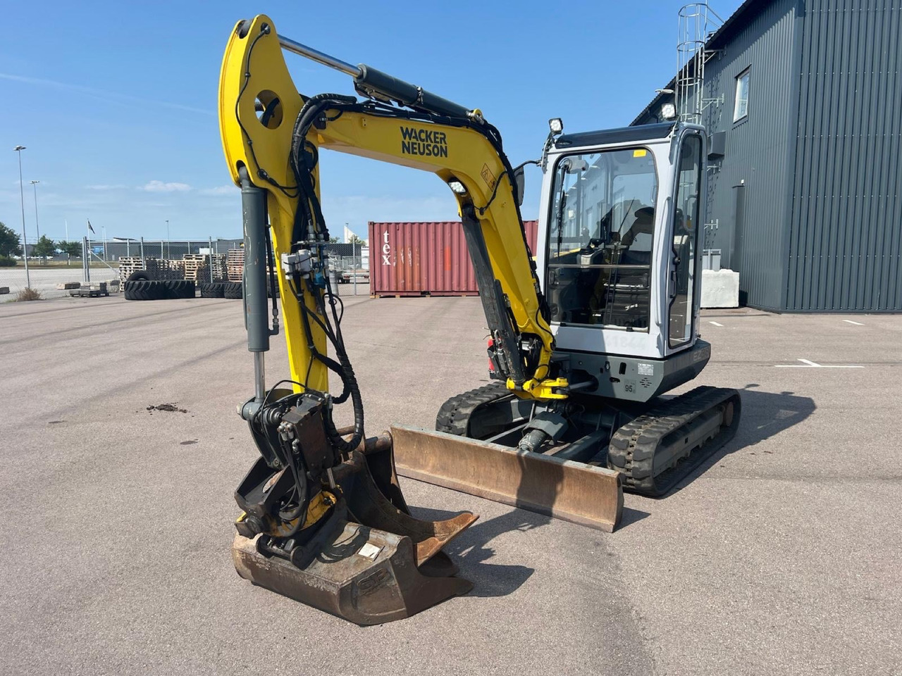 Wacker Neuson EZ38 - Máy xúc: hình 1 Wacker Neuson EZ38 - Máy xúc: hình 1
