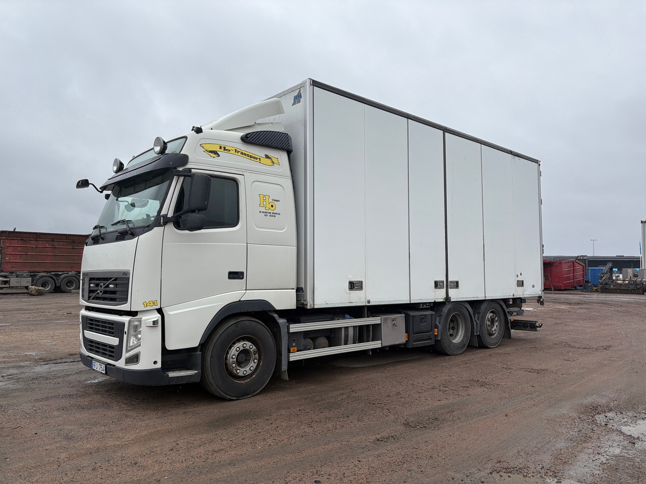 Volvo FH 6x2 - Xe tải: hình 1 Volvo FH 6x2 - Xe tải: hình 1