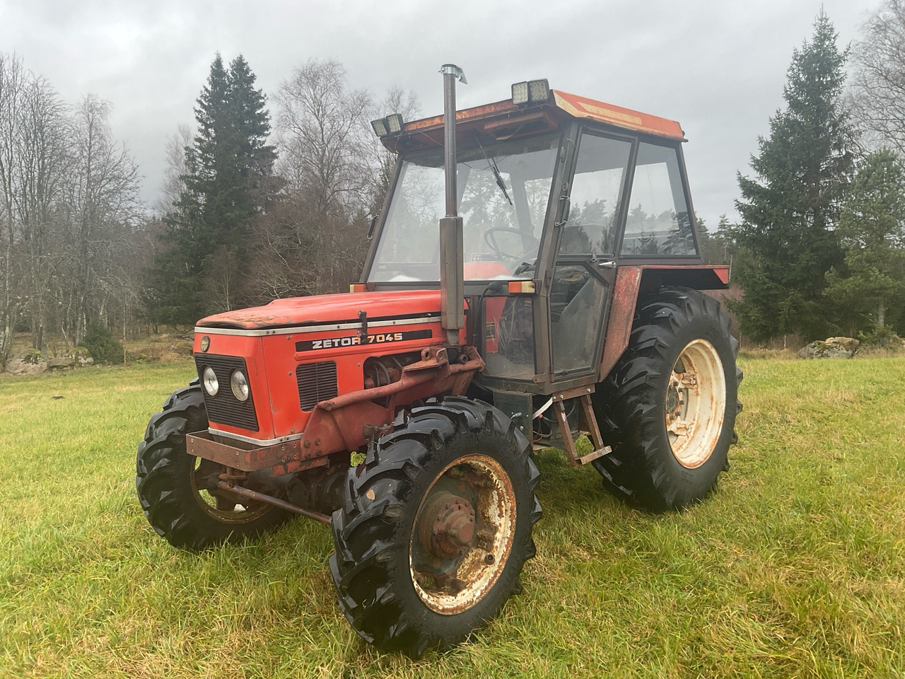 Zetor 7045 - Máy cày: hình 1 Zetor 7045 - Máy cày: hình 1