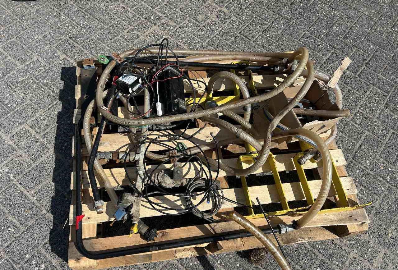 Michelin 1050/50x32 en 750/50x26 luchtdrukwissel set - Lốp và vành cho Máy móc nông nghiệp: hình 3 Michelin 1050/50x32 en 750/50x26 luchtdrukwissel set - Lốp và vành cho Máy móc nông nghiệp: hình 3