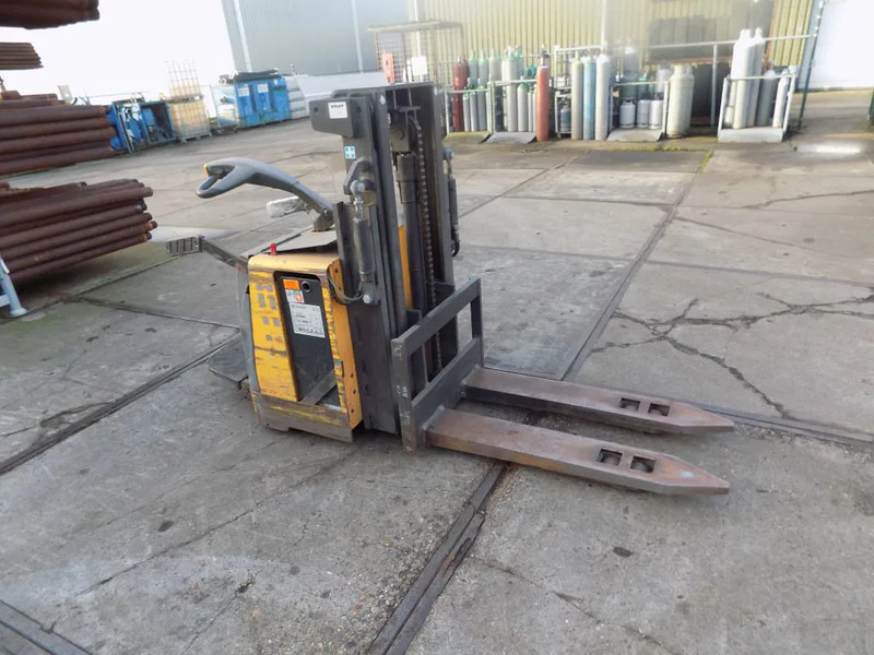 Atlet electrische heftruck 1.5 ton 1.5 ton - Xe nâng: hình 1 Atlet electrische heftruck 1.5 ton 1.5 ton - Xe nâng: hình 1