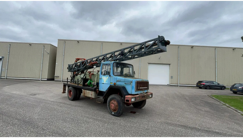 Bomag Iveco magirus 160D15 4x4 Bomag B300 Bohrgerat Drilling machine - Giàn khoan: hình 3 Bomag Iveco magirus 160D15 4x4 Bomag B300 Bohrgerat Drilling machine - Giàn khoan: hình 3