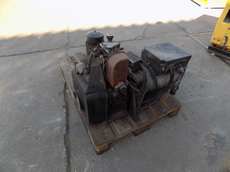 Lamborghini hatz generator - Bộ phát điện: hình 4 Lamborghini hatz generator - Bộ phát điện: hình 4