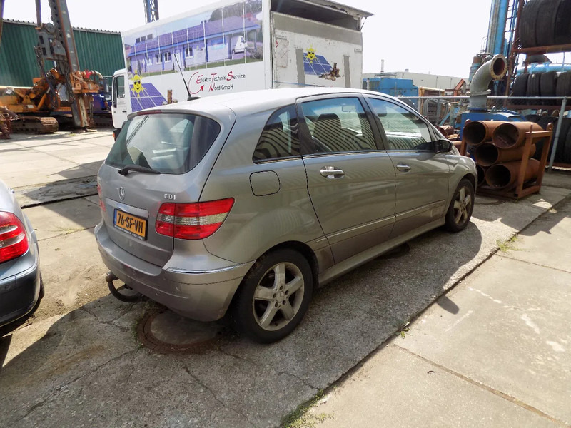 Mercedes-Benz B-Klasse 200 CDI - Xe hơi: hình 4 Mercedes-Benz B-Klasse 200 CDI - Xe hơi: hình 4