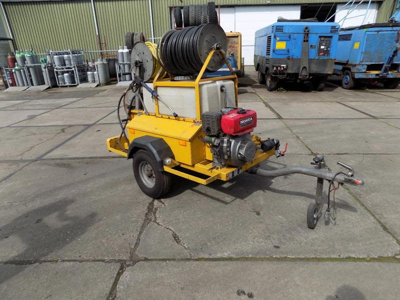 Rioned HD50 Rioned HD50 diesel - Xe tải chân không: hình 1 Rioned HD50 Rioned HD50 diesel - Xe tải chân không: hình 1