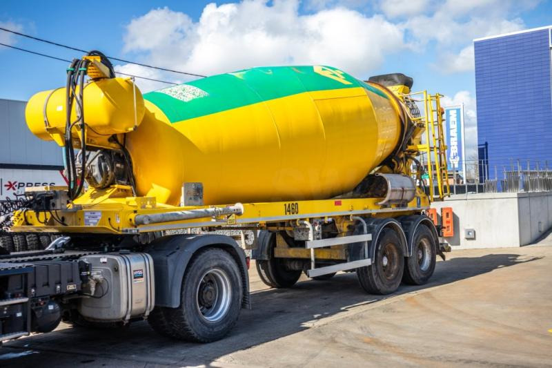 DE BUF BETON MIXER/MALAXEUR/MISCHER-10M3 - Sơ mi rơ moóc trộn bê tông: hình 1 DE BUF BETON MIXER/MALAXEUR/MISCHER-10M3 - Sơ mi rơ moóc trộn bê tông: hình 1