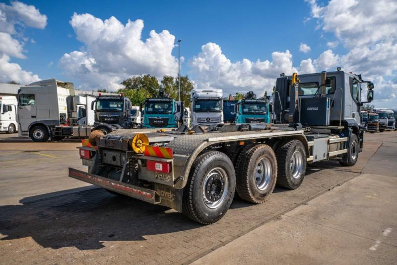 Iveco X-WAY 460 - Xe tải nâng móc: hình 4 Iveco X-WAY 460 - Xe tải nâng móc: hình 4