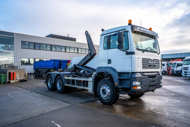 MAN TGA 33.360 BB - Xe tải nâng móc: hình 2 MAN TGA 33.360 BB - Xe tải nâng móc: hình 2